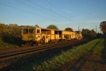 Stopfgerät samt Schotterprofiliermaschine von Kölngleis in Kaarst Broicherseite. 3.11.2018