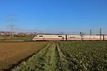 DB Fernverkehr ICE1 (401 075) am 18.11.18 auf der KBS630 bei Bad Vilbel Dortelweil 