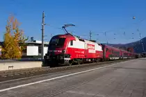 1116 232 in der ORF Lackierung bei diesem Railjet vor dem Steuerwagen vorgespannt  bei der Abfahrt in Dornbirn Richtung Feldkirch. 17.11.18