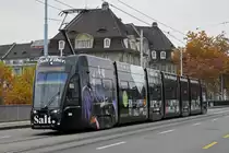 Be 6/8 Flexity 5041 mit der Werbung für SALT, auf der Linie 8, fährt zur Haltestelle Markthalle. Die Aufnahme stammt vom 17.11.2018.
