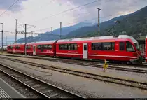 ABe 8/12 3505  Giovanni Segantini  (Stadler ALLEGRA) der Rhätischen Bahn (RhB) ist im Bahnhof Landquart (CH) abgestellt.
[10.7.2018 | 19:04 Uhr]