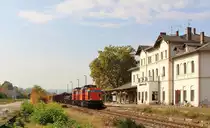 203 405 und 203 383 (SWT) zu sehen am 17.10.18 mit dem Stahlzug Könitz-Cheb/Cz in Pößneck oberer Bahnhof. 