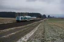 223 062 mit dem ALX 84104 von Hof Hbf nach München Hbf bei Marktleuthen, 04.02.2018