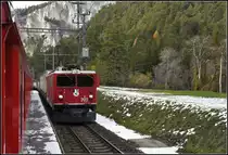 5732 mit Ge 6/6 II 702  Curia  in Versam-Safien. (20.11.2018)