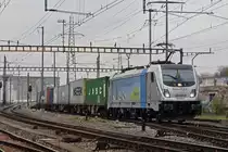 Lok 187 007-0 durchfährt den Bahnhof Pratteln. Die Aufnahme stammt vom 19.11.2018.