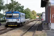 CD 809 336-1 wendet am 15.August 2018 im Bahnhof Hustopece u Brna vom Os 14625 aus Sakvice auf den Os 14626 nach Sakvice.