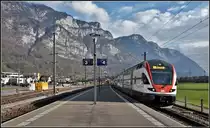 RE5072 mit 511 016 in Walenstadt. (24.11.2018)