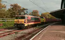 Ein 1600 mit abfahlzug in Haarlem  am 15  okt 2014.