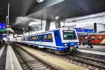 6020 261-1 hält als S80 25032 (Wien Hütteldorf - Wien Erzherzog-Karl-Straße), in Wien Hbf.
Aufgenommen am 23.11.2018.