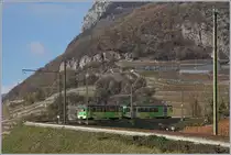 Mit dem führenden Bt 432 fährt der ASD BDe 4/4 404 als Regionalzug 441  oberhalb von Aigle seinem nicht mehr allzu weiten Ziel entgegnen. 
28. Nov. 2018