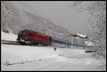 1216 230 mit RJ71 bei Hönigsberg am 12.12.2018.