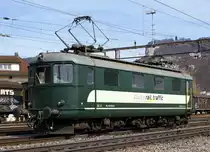 SWISS RAIL TRAFFIC
Re 416 629-6 bei einem Zwischenhalt in Oensingen am 22. März 2010.
Foto: Walter Ruetsch