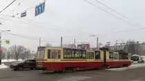 Straßenbahn-Triebzug LWS-86 Nr. 3085 in St. Petersburg, 17.2.18