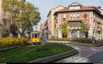 ATM Milano Ventotto 1935 am 29. November 2018 auf der Linie 1 Richtung Certosa FS an der Piazza Morbegno.