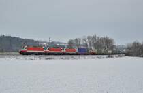 Mit dem sonntägigen Wenzelzug sind am 16.12.2018 1014 003 + 1014 010 +1014 004
bei Wartberg an der Krems zu sehen gewesen!