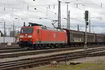 DB Lok 185 141-9 durchfährt den badischen Bahnhof. Die Aufnahme stammt vom 03.12.2018.