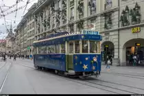 BERNMOBIL Ce 4/4 145 als Märlitram am 8. Dezember 2018 beim Bahnhof Bern.