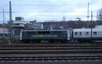 111 210-1 von Railadventure kommt mit Schutzwagen schweizerDosto aus der Schweiz nach Aachen-West und kommt aus Köln-Ehrenfeld,Kerpen,Horrem,Buir,Merzenich,Düren,Langerwehe,Eschweiler-Hbf,Stolberg-Hbf(Rheinland)Aachen-Eilendorf,Aachen-Rothe-Erde,Aachen-Hbf,Aachen-Schanz und fährt in Aachen-West ein. 
Aufgenommen vom Bahnsteig in Aachen-West. Bei Regenwolken am Nachmittag vom 19.12.2018.