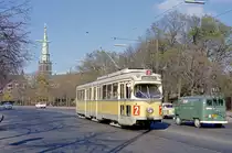 København / Kopenhagen Københavns Sporveje SL 2 (DÜWAG/Kiepe-GT6 832) København K, Christianshavn, Torvegade / Stadsgraven (: Stadtgraben) am 11. Oktober 1969. - Scan eines Farbnegativs. Film: Kodak Kodacolor X.