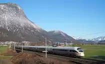 411 068  Ellwangen  als ICE 1284  Großglockner  (Schwarzach-St. Veit - Hamburg-Harburg) bei Langkampfen, 26.12.2018.