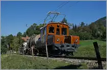 Nicht ganz so imposant wie die X rot aber wunderschön hergerichtet zeigt sich die RhB Bernina Bahn Gastlok Ge 2/2 161 mit einem Güterzug auf dem Weg nach Chamby bei Chaulin anlässlich des  50 Jahre Blonay Chamby - MEGA BERNINA FESTIVAL .
9. Sept. 2018
