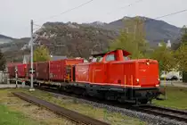 JAHRESRÜCKBLICK 2018
von Walter Ruetsch
Serie Nr. 8
Güterzug der Oensingen-Balsthal-Bahn OeBB mit der ASm Em 847 957 bzw. interne Bezeichnung Em 327 in Oensingen am 31. Oktober 2018.
Mit der Serie 8 wird mein Jahresrückblick zum interessanten aber auch sehr strengen Bahnjahr 2018 beendet. 