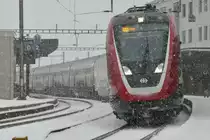 Der Twindexx RABe 502 212 am 5.1.19 bei seiner Ausfahrt in Wil SG. 