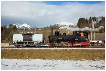 298.56 rangiert einen Kesselwagen im Bahnhof Mariapfarr.
29.12.2018