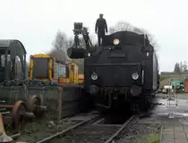 Ein Blick auf die 01 1075 von SSN beim Kohlefassen steht in Simpelveld(NL). Aufgenommen in Simpelveld(NL). Bei Regenwolken am Kalten Nachmittag vom 30.12.2018
