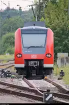 426 014-7 von DB Regio Baden-Württemberg ist im Bahnhof Singen(Hohentwiel) abgestellt.
Aufgenommen am Ende des Bahnsteigs 1.
[14.7.2018 | 16:46 Uhr]