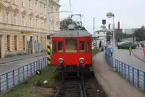 CSD M400 001 (ex kkStB 40.001, nunmehr CD 401 001-3, Ringhofer Prag, Baujahr 1903, 1400V=, ab 1929 1500V=) steht am 25.August 2018 im Bahnhof Tabor als Os 28460 bereit.