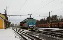 363 015-9 mit 742 357-7 zu sehen am 04.01.19 in Tršnice.