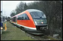 DB Desiro 642070 am 12.2.2001 im Bahnhof Lobenstein.