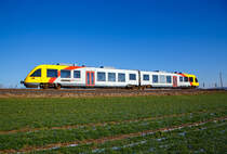 
Der VT 258 (95 80 0648 158-3 D-HEB / 95 80 0648 658-2 D-HEB) ein Alstom Coradia LINT 41 der HLB (Hessische Landesbahn) fährt am 20.01.2019 als RB 90  Westerwald-Sieg-Bahn  (Westerburg - Altenkirchen - Au/Sieg - Siegen) von Hachenburg weiter in Richtung Altenkirchen. Er befährt die Oberwesterwaldbahn (KBS 461) zwischen Hachenburg und Ingelbach.  