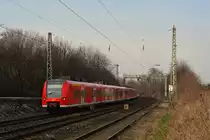 425 102-1 schleppt den defekten 425 100-5 durch Erftwerk gen Köln. 425 100-5 wird wegen eines defekten Hauptschalters nach Köln Nippes zur Reperatur geschleppt.

Grevenbroich 22.01.2018