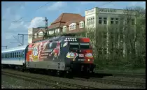 Werbelok 101068 Bayer Leverkusen passiert hier am 29.4.2001 das Automuseum in Melle. Die Lok ist mit dem Interregio 2343 Havelsee nach Berlin unterwegs.