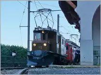 50 Jahre Blonay Chamby - MEGA BERNINA FESTIVAL: Der aller erste Zug des MEGA BERNINA FESTIVAL wartet in Chamby auf die Fahrt nach MOntreux. Der Rivier Belle Epoque Zug wird von der Rhb Gastlok Ge 4/4 182 und dem B-C RhB ABe 4/4 35 gezogen. 


8. Sept. 2018