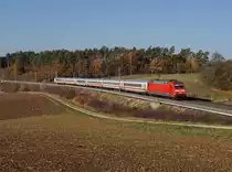 Die 101 098 mit einem IC nach Nürnberg am 17.11.2018 unterwegs bei Alberndorf.