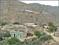 Eritrean Railways steamtrain special in Nefasit. Zu dem Zeitpunkt wusste ich noch nicht, dass ich dem Zug 3km hinterherlaufen musste. Mangels Dampf kam er nicht mehr zurück. (17.01.2019)