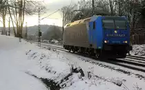 185 510-5 von Railtraxx kommt von einer Schubhilfe vom Gemmenicher Tunnel zurück nach Aachen-West. 
Aufgenommen an der Gemmenicher-Rampe am Gemmenicher-Weg auf dem Montzenroute.
Bei Sonne und Schnee am Kalten Nachmittag vom 31.1.2019.
