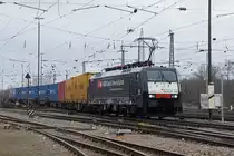 Lok 189 282-7 durchfährt den badischen Bahnhof. Die Aufnahme stammt vom 10.01.2019.