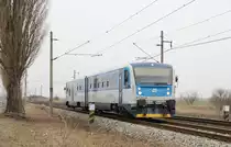 ČD 814 051 als Os 6512  Žatec západ - Most // Südlich von Počerady // 1. Februar 2019

