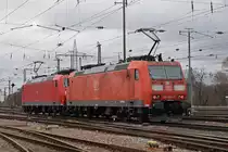 Doppeltraktion, mit den DB Loks 185 091-6 und 185 095-7, durchfährt den badischen Bahnhof. Die Aufnahme stammt vom 28.01.2019.