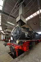 Die Dampflokomotive 74 1192 steht im Ringlokschuppen des Bochumer Eisenbahnmuseums. (September 2018)