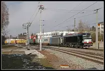 193 626 + 186... mit Güterzug in Neuhofen an der Krems am 31.01.2019.