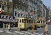København / Kopenhagen Københavns Sporveje SL 16 (Tw 569 + Bw 15*4) København V, Vesterbro, Vesterbrogade / Vesterbros Torv / Gasværksvej am 13. April 1970. - Scan eines Farbnegativs. Film: Kodak Kodacolor X.