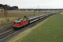 SBB Fanzug 27982 für das Fussball Spiel Xamax FCS Neuchâtel - FC Luzern auf dem Neubaustreckenabschnitt bei Bolken am 10. Februar 2019.
Die Re 420-ETCS + 7BFC verkehrte mit einer Verspätung von dreissig Minuten bei Regen und starken Sturmwinden.
Diese Aufnahme ist sehr speziell, da auf dieser Strecke im planmässigen Verkehr nur RABDe 500 ICN mit dem InterCity 5 verkehren.
Bei der BOBO handelt es sich um die Nummer 11181 ehemals  Bourret  resp. Zugkraft Aargau. 
Foto: Walter Ruetsch  