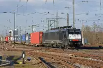 Lok 189 093-8 durchfährt den badischen Bahnhof. Die Aufnahme stammt vom 04.02.2019.
