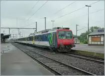 Während einiger Jahre fuhren SBB RBDe 562 praktisch im Stundentakt von Frick via Basel SBB  nach Mulhouse. Das Bild zeigt einen solchen Zug beim Halt in St-Louis.
22. Juni 2007