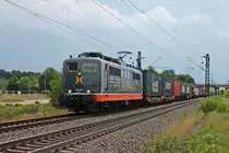 Mit einem Containerzug nach Krefeld fuhr am 22.07.2017 die 162.001 (151 013-0)  Mabuse  bei Buggingen am Schwarzwald entlang in Richtung Freiburg (Breisgau).